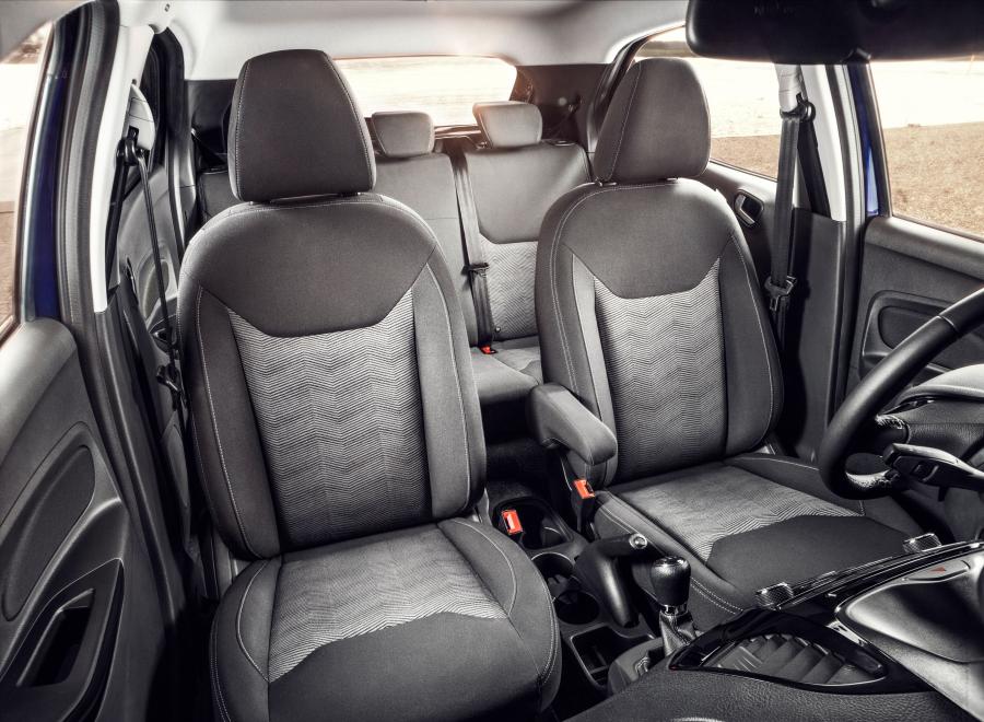 Интерьер Ford Ka + 2016 года  (EU) (фото 29 из 31)